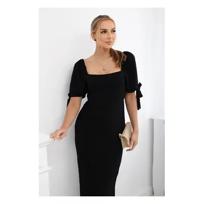 Women's dress gathered at the back with tied sleeves - black