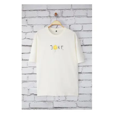 Trendyol Ecru Oversize/Wide Cut Joke Printed Short Sleeve 100% Cotton T-Shirt