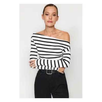 Trendyol Black White Striped Premium Soft Fabric Fitted Boat Neck Stretchy Knitted Blouse