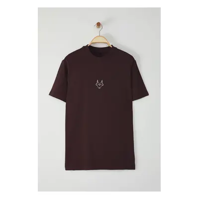 Trendyol Dark Brown Regular Cut Wolf Embroidered 100% T-Shirt