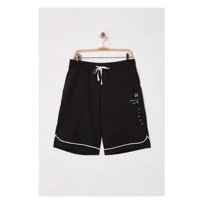 Trendyol Black Oversize/Wide Cut College Themed Shorts & Bermudas