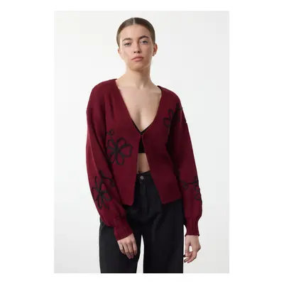 Trendyol Burgundy Embroidery Detailed V Neck Knitwear Cardigan