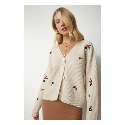 Happiness İstanbul Women's Cream Floral Embroidered Buttoned Knitwear Cardigan