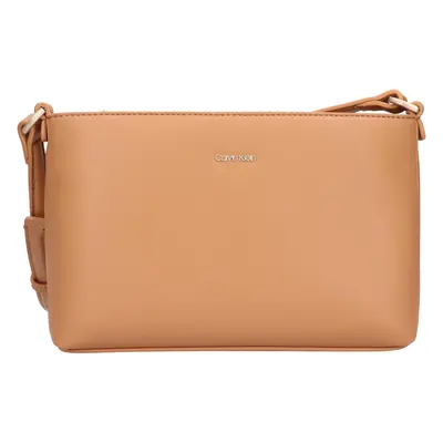 Női crossbody táska Calvin Klein Debbe - barna