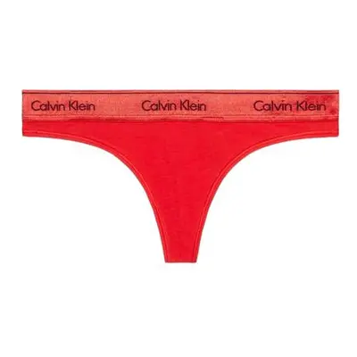 Női tanga Calvin Klein túlméretezett piros (QF7450E-XAT)