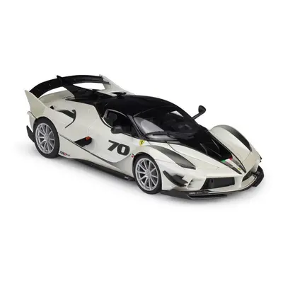 BBURAGO - 1:18 Ferrari TOP FXX-K EVO No.70 (fehér / fekete)