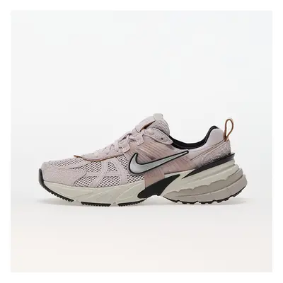 Sneakers Nike W V2K Run Platinum Violet/ Chrome-Light Bone-Black