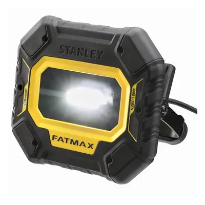 Zseblámpa 3000lm FatMax Stanley FMHT81508-1