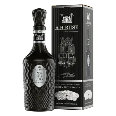 A. H. Riise Non Plus Ultra Black Edition 42% 0,7L