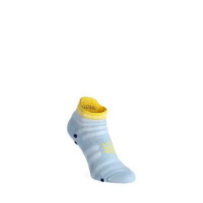 Compressport Pro Racing Socks v4.0 UL Run Low Futózokni - cashmere blue/maize