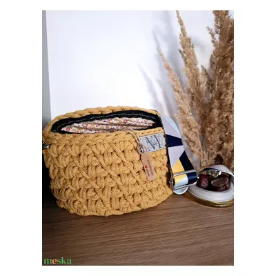 "Madaras" crossbody