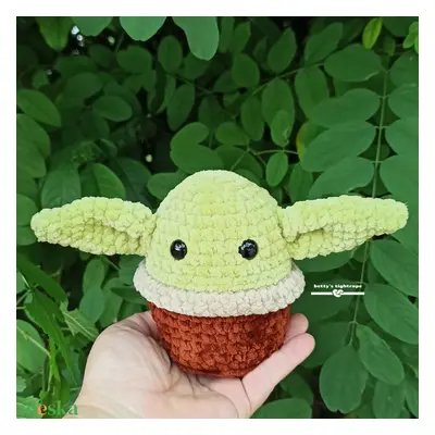 Horgolt bébi Yoda