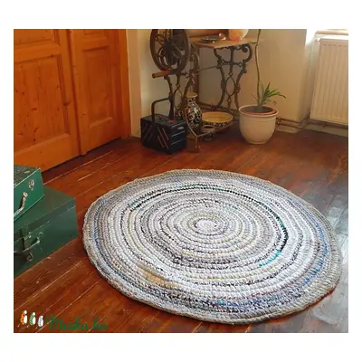 Rag rug, horgolt rongyszőnyeg, újrahasznosított anyagokból