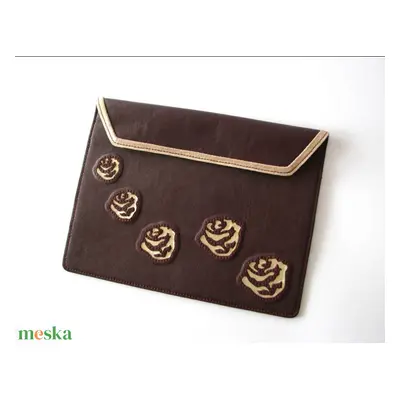 Bordó rózsa mintás marhabőr clutch táska