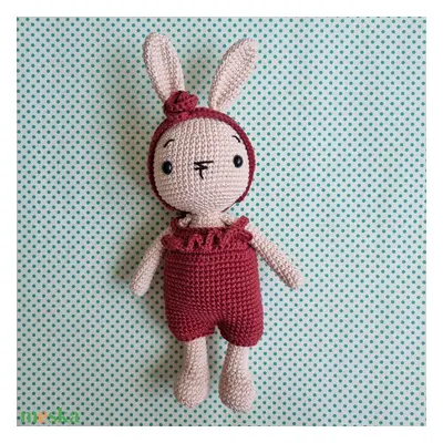 Horgolt rózsaszín nyuszi amigurumi