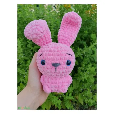 Horgolt amigurumi plüss nyuszi