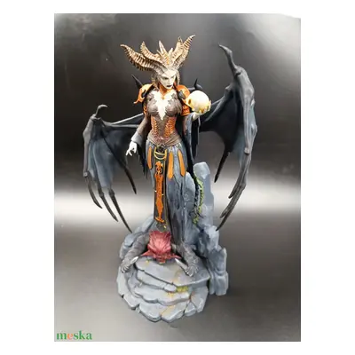 Diablo IV Lilith szobor, 40 cm