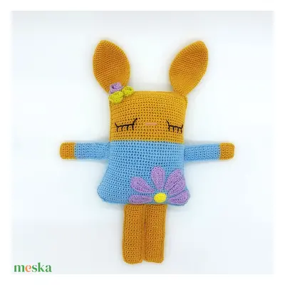 Ölelni való amigurumi nyuszi