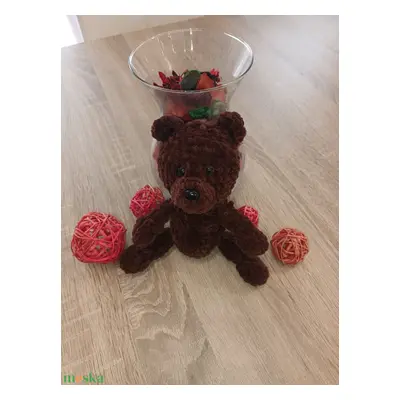 Sötétbarna puha amigurumi maci