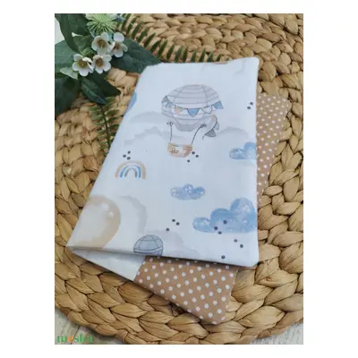 Egészségügyi kiskönyv borító - "Elefánt, róka, koala lufival" - beige pöttyös UNISEX