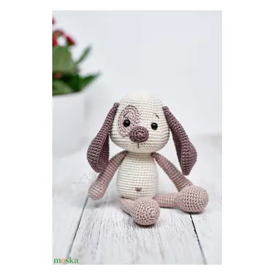 Horgolt foltos Henry kutyus, amigurumi kutya