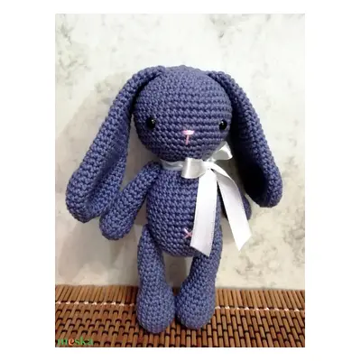 Amigurumi nyuszi figura