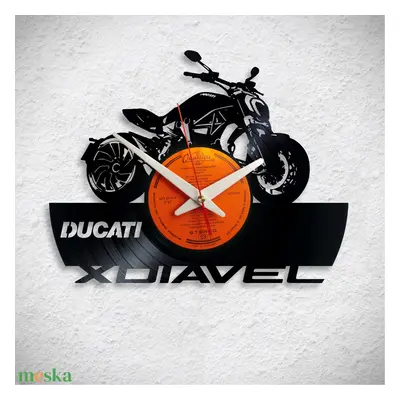 Ducati Xdiavel - Bakelit falióra