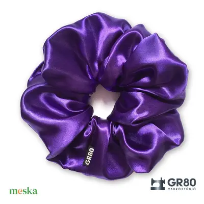 ÓRIÁS, lila szaténselyem hajgumi scrunchie