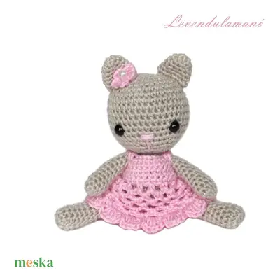 Horgolt szürke cica rózsaszín ruhában amigurumi