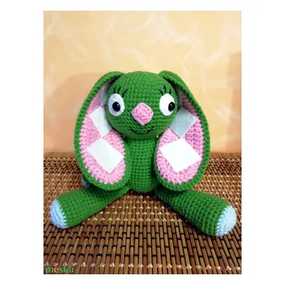 Amigurumi Kockás fülű nyúl