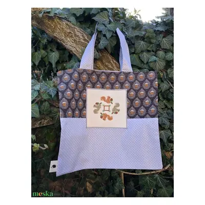 HAZELNUTS . Mókusos shopper.