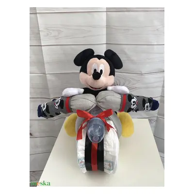 Mickey motoros pelenkatorta, 2-5 kg pelenkatorony, babaváró csomag