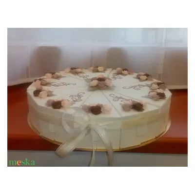 Pénzajándék átadó torta - nászajándék átadó, extra nagy