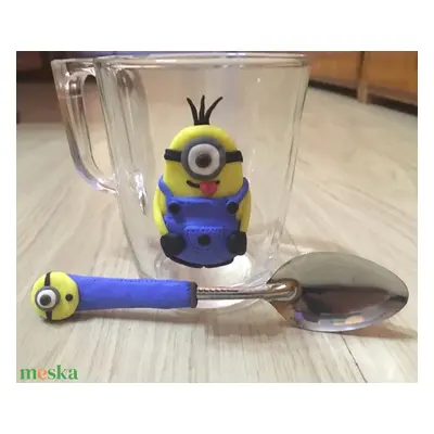 Minion-os bögre