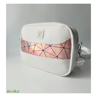 Fehér műbőr crossbody holografikus rosegold díszítéssel