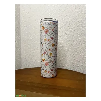 Skinny tumbler - virágos 600 ml