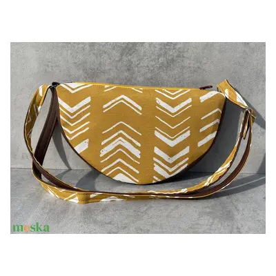 Félkör crossbody – Mustársárga etno mintás