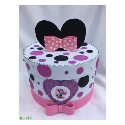 Minnie egeres torta kislányoknak