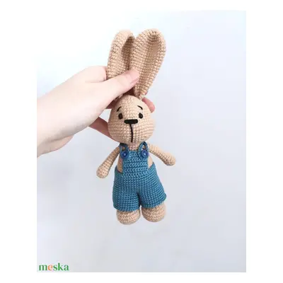 Nyuszifiú amigurumi