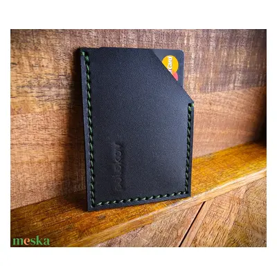 STRONG Black - Bankkártya tok - 1 rekesz - Álló - 7 x 9,5 cm - Polokov Leather Goods