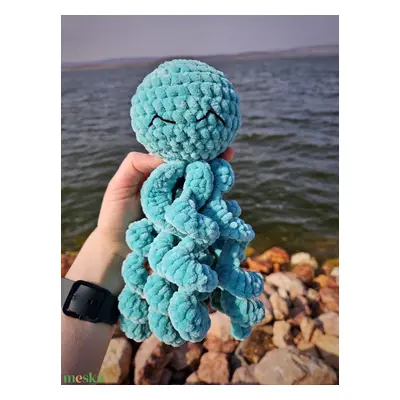 Horgolt plüss polip amigurumi