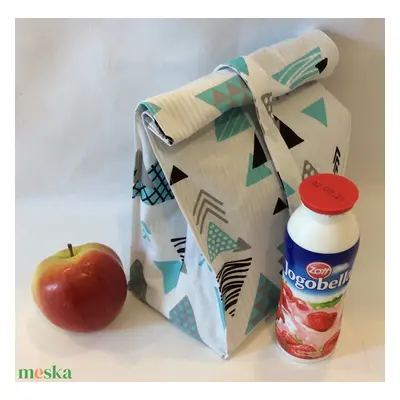 Uzsonnás táska / Lunch bag / ajándék szalvétával