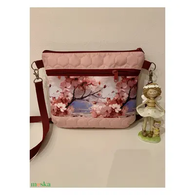 Crossbody pompás cseresznyevirágos