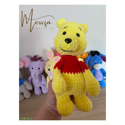 Horgolt Micimackó amigurumi (Messza)