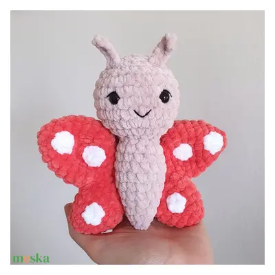 Horgolt amigurumi plüss pillangó