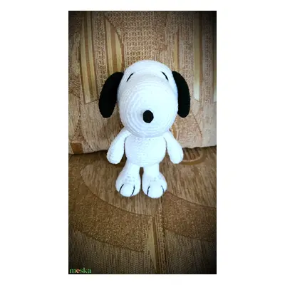 Horgolt Snoopy kutyus