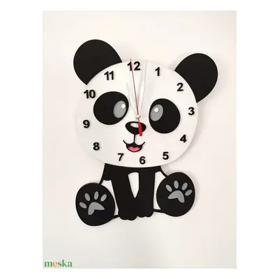 Panda maci falióra