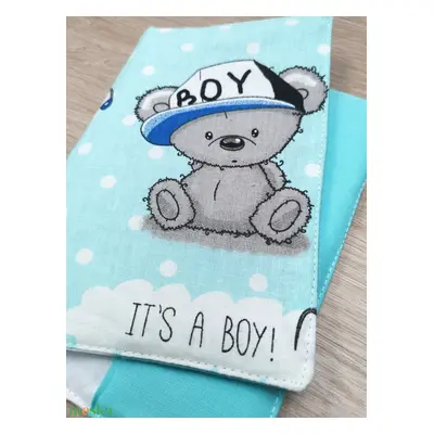 Egészségügyi kiskönyv borító "It's a boy kék macis" 2