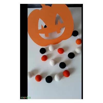 Őszi Halloween dekoráció,nemezgolyó fűzèr. Filcgolyò dekor, Halloween pom pom girland