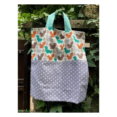 HARVESTWOOD SQUIRRELS. Kedves mókusos shopper.